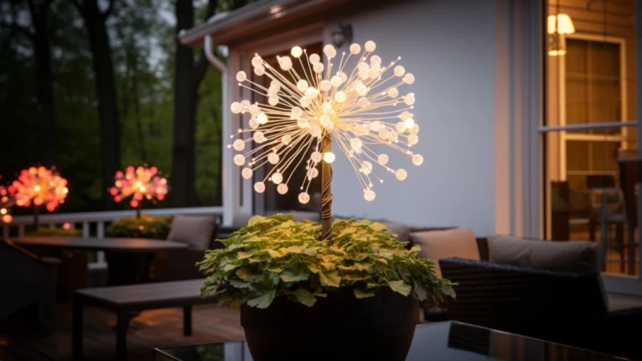 Spruce Up Your Home with 7 Festive Outdoor Christmas Decorations Ideas